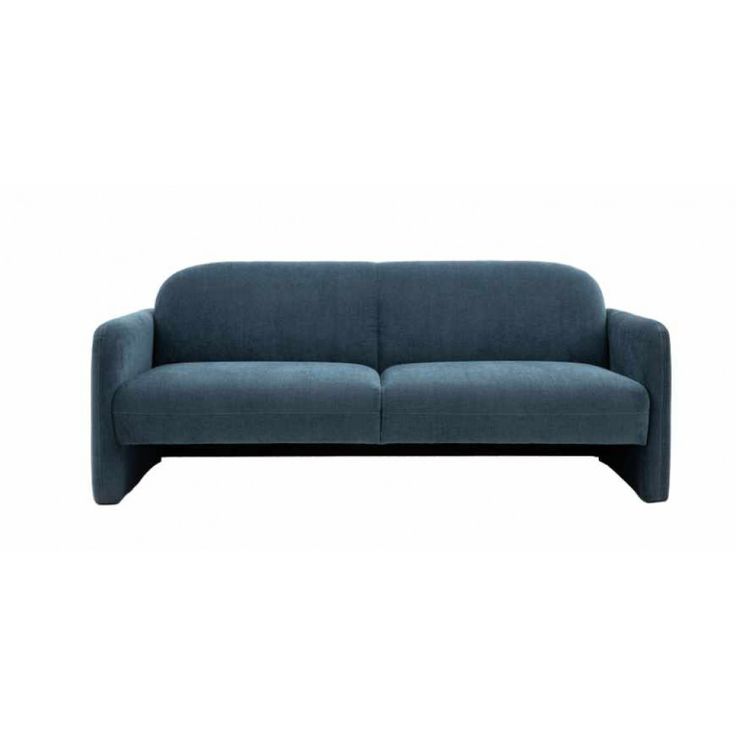 Budapest Loveseat