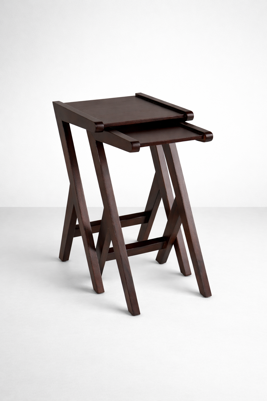 Strata Nesting Table